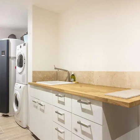 Maison Neuve A Pour 12 Personnes, 4 Chambres, Wifi, Parking, Linge Et Menage Inclus - Fr-1-402-110 Semesterbostad